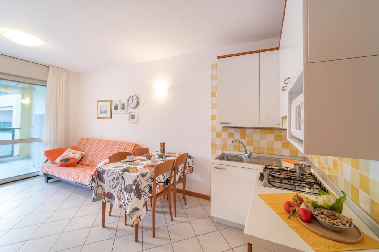 Residenza Le Altane Apartment Бибионе Екстериор снимка